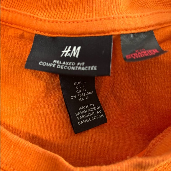 H & M Stranger Things Shirt - Size Large. - Picture 3 of 3